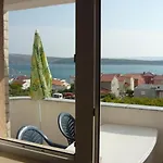 Mit Blick Auf Wasser By Interhome *