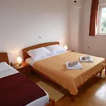 Mit Blick Auf Wasser By Interhome * Barbat na Rabu