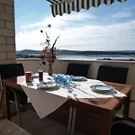 Mit Blick Auf Wasser By Interhome דירה *