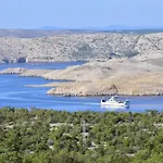 Mit Blick Auf Wasser By Interhome